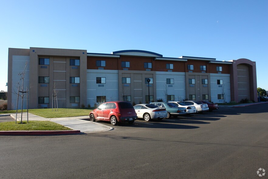 34793 Ardentech Ct, Fremont, CA à louer - Photo de l’immeuble – Image 2 sur 2