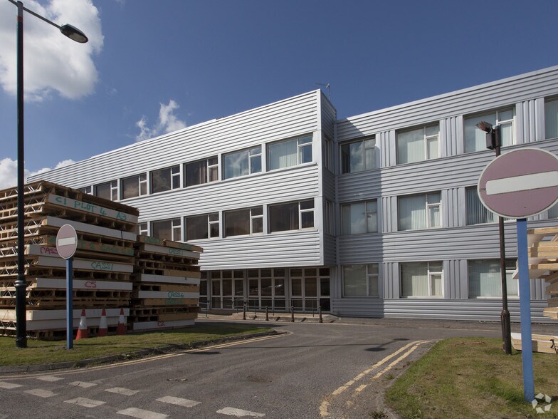 School Ln, Blackburn à louer - Photo de l’immeuble – Image 3 sur 3