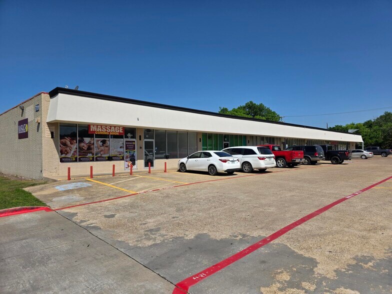 701 Military Pky, Mesquite, TX à louer - Photo de l’immeuble – Image 2 sur 4