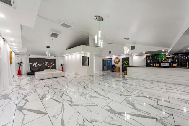 4225 Crenshaw Blvd, Los Angeles, CA à louer - Photo de l’immeuble – Image 2 sur 32