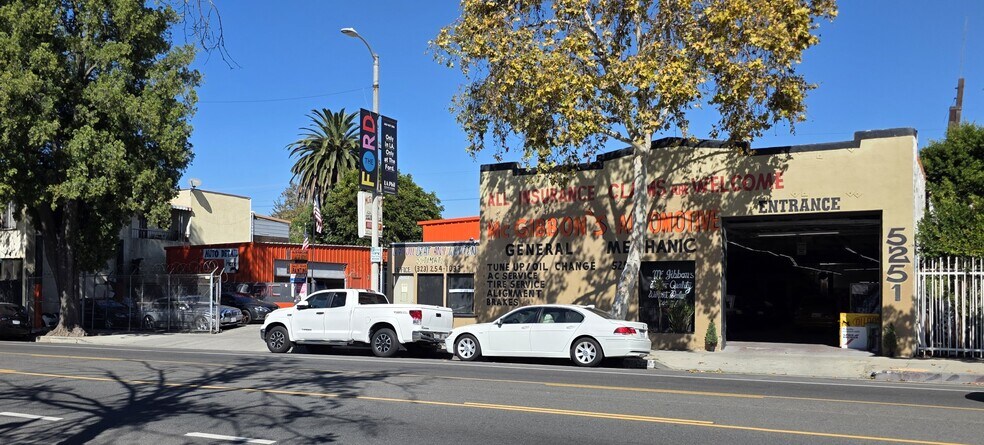 5243-5251 York Blvd, Los Angeles, CA à louer - Photo de l’immeuble – Image 2 sur 15