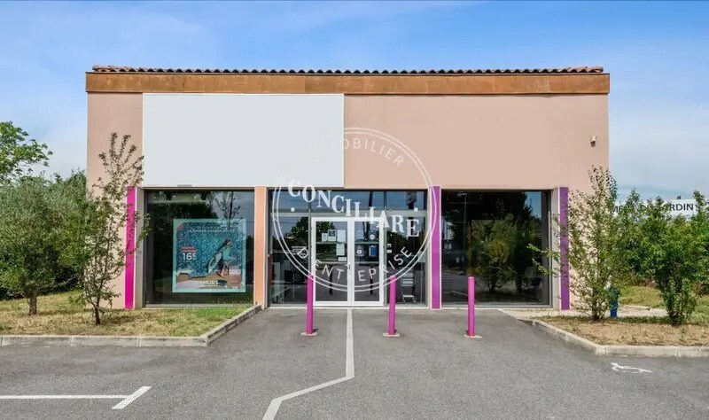 Local commercial dans Roques à louer - Photo de l’immeuble – Image 1 sur 2