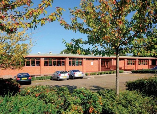 Watling St, Radlett à louer - Photo de l’immeuble – Image 3 sur 4