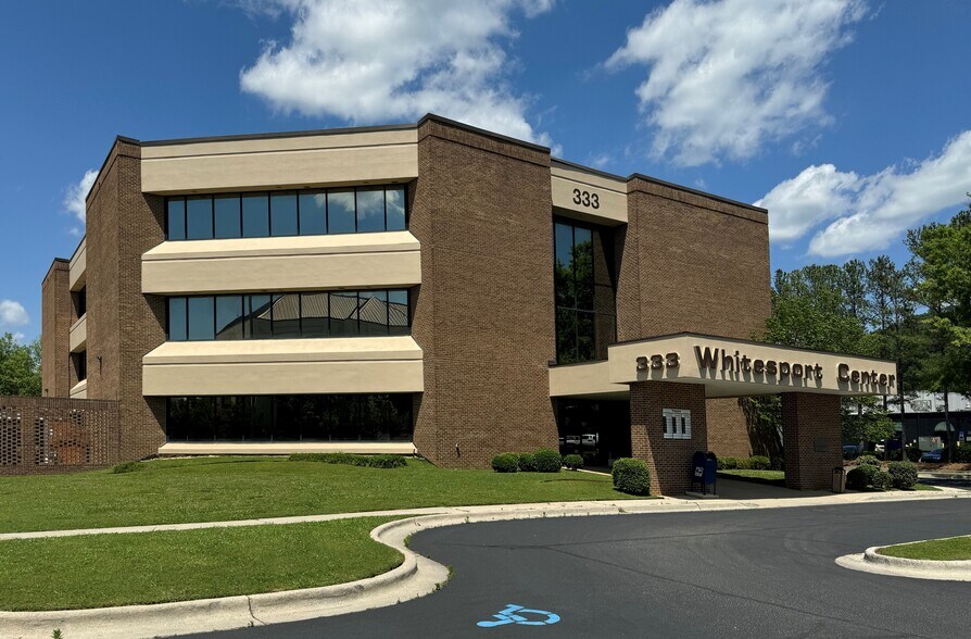 333 Whitesport Dr, Huntsville, AL à vendre - Photo de l’immeuble – Image 1 sur 37