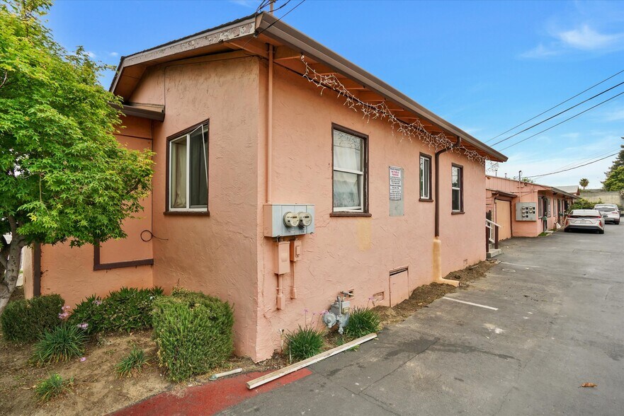 21806-21832 Meekland Ave, Hayward, CA à vendre - Photo de l’immeuble – Image 2 sur 24