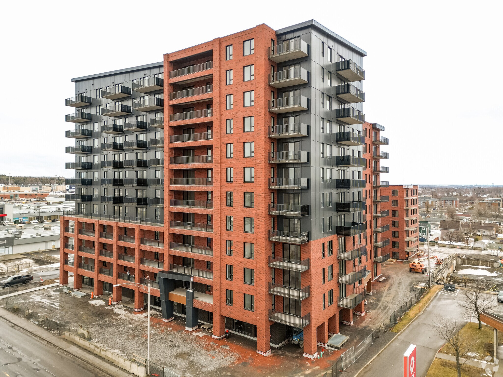 5366 Boul Guillaume-Couture, Lévis, QC à louer Photo principale– Image 1 sur 3