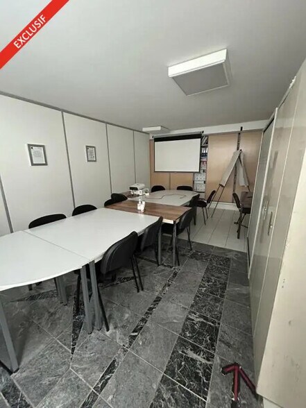 Bureau dans Marly à vendre - Photo de l’immeuble – Image 3 sur 11