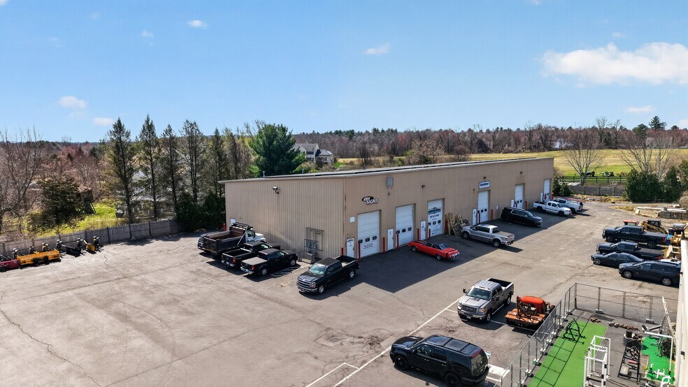 28 Hastings St, Mendon, MA à vendre - Photo de l’immeuble – Image 2 sur 5