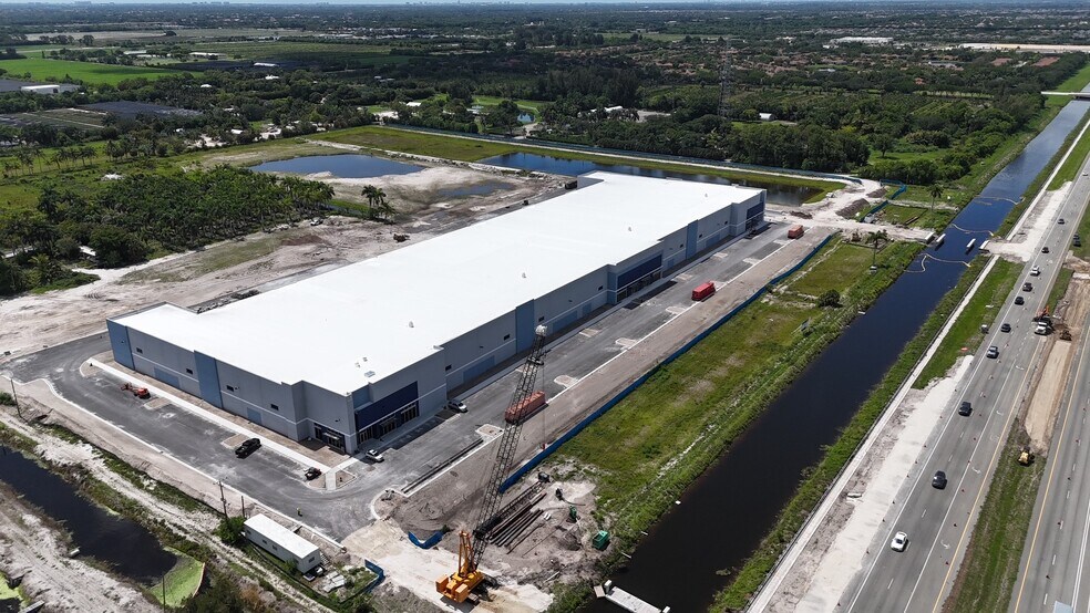 14130 S State Road 7, Delray Beach, FL à louer - Photo de l’immeuble – Image 2 sur 6