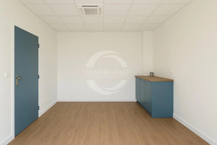 Local d’activités dans Le Bouscat à louer - Photo intérieure – Image 2 sur 6