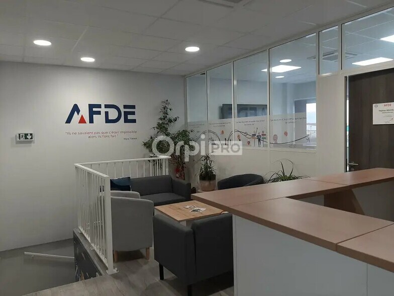 Bureau dans Romans-sur-Isère à louer - Photo intérieure – Image 1 sur 10