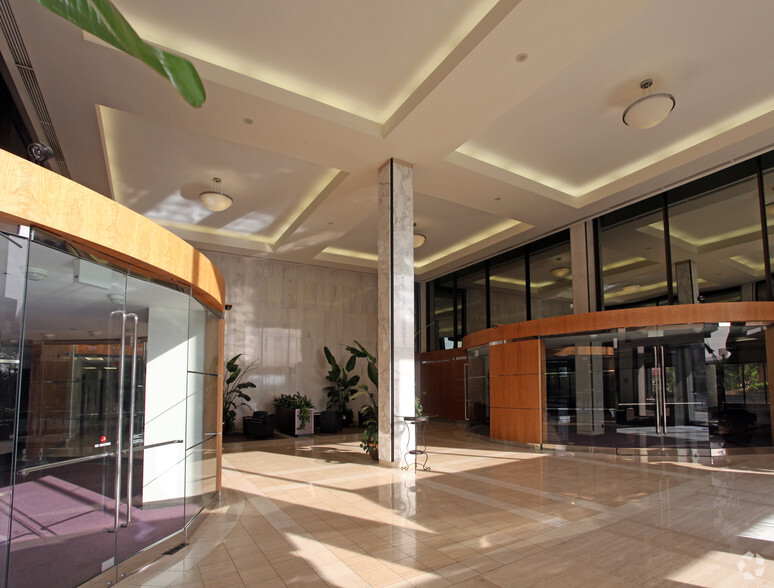 301 N Main St, Greenville, SC à louer - Hall d’entrée – Image 2 sur 17