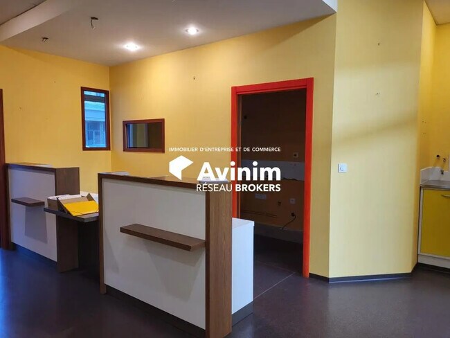 Plus de détails pour Local commercial à louer