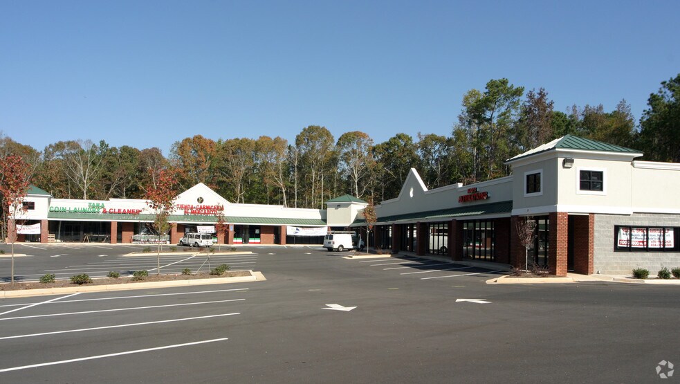 1544 Tara Rd, Jonesboro, GA à louer - Photo de l’immeuble – Image 2 sur 10