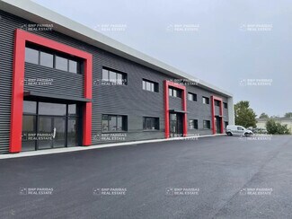 Plus de détails pour Local d'activités à louer