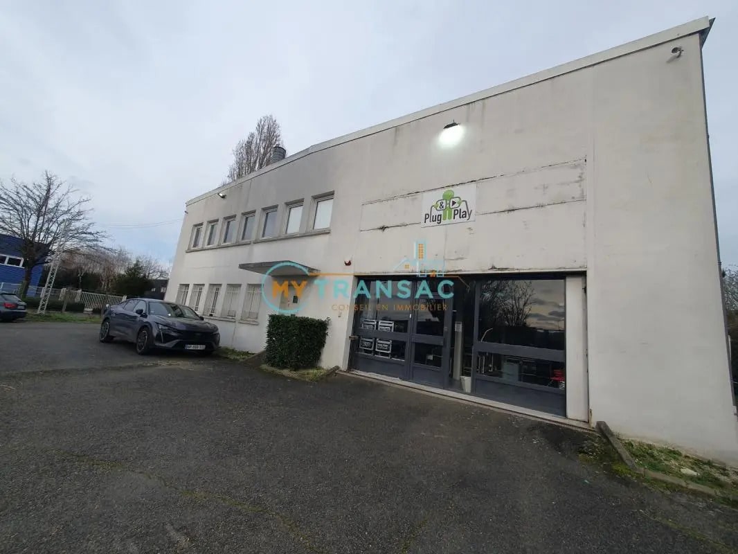 Local d’activités dans Lagny-sur-Marne à louer Photo de l’immeuble– Image 1 sur 11