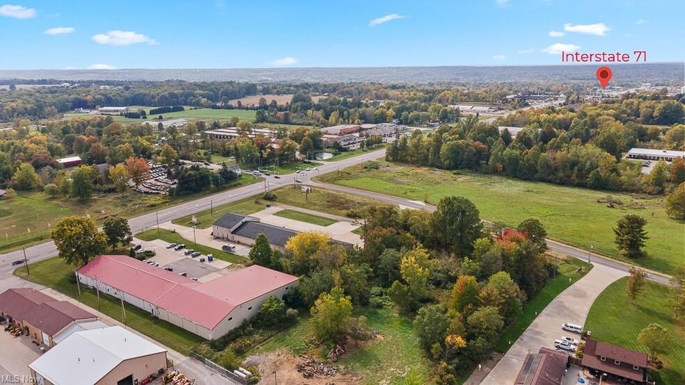 2425 Medina Rd, Medina, OH à louer - Photo de l’immeuble – Image 2 sur 42