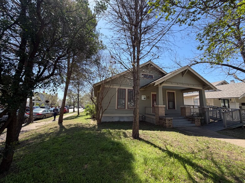 1409 W 6th St, Austin, TX à louer - Photo de l’immeuble – Image 3 sur 7