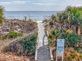 Plus de détails pour 123 Margaret St, Neptune Beach, FL - Logement à vendre