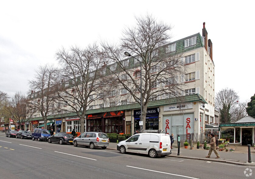 194-210 Haverstock Hl, Londres à louer - Photo de l’immeuble – Image 2 sur 3