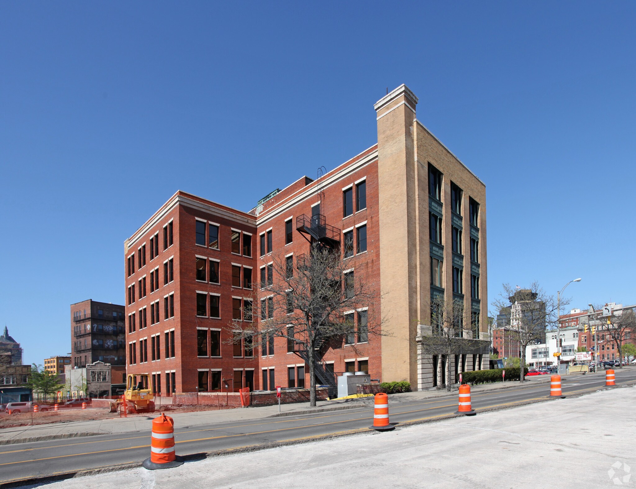 155 W Main St, Rochester, NY à louer Photo principale– Image 1 sur 12