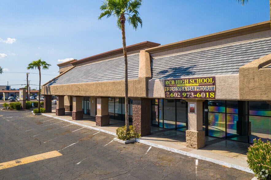 6001-6049 N 43rd Ave, Phoenix, AZ à louer - Photo de l’immeuble – Image 2 sur 12