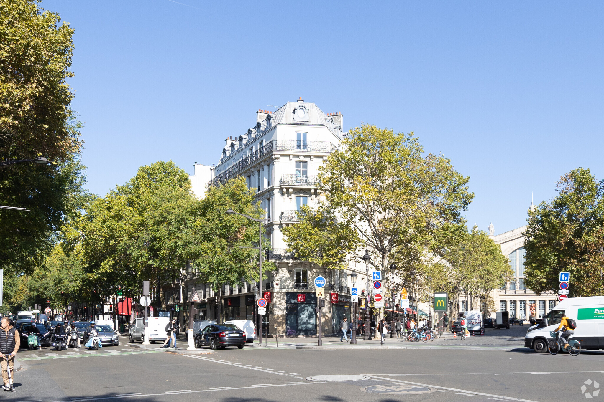 114 Boulevard De Magenta, Paris à louer Photo principale– Image 1 sur 2