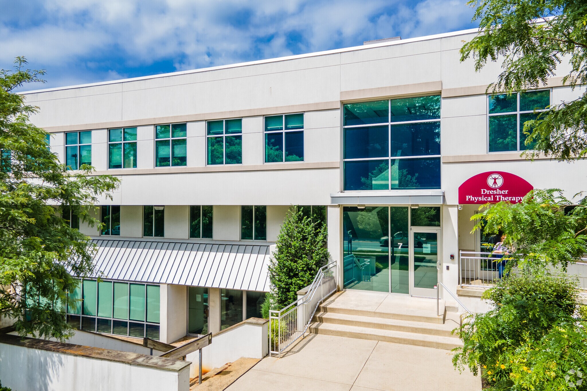 7 E Skippack Pike, Ambler, PA à vendre Photo principale– Image 1 sur 7