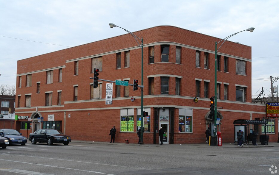 4801 W Chicago Ave, Chicago, IL à louer - Photo de l’immeuble – Image 3 sur 12