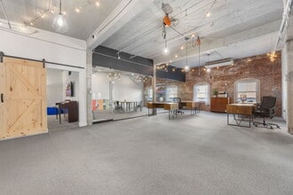 58 Pulaski St, Peabody, MA à louer Photo intérieure– Image 2 sur 5