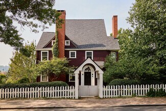 Plus de détails pour 173 E Chestnut St, Asheville, NC - Hôtellerie à vendre