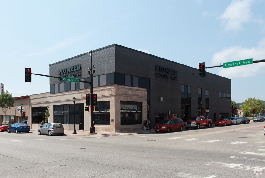 331 N Central Ave, Duluth, MN à louer - Photo de l’immeuble – Image 1 sur 7
