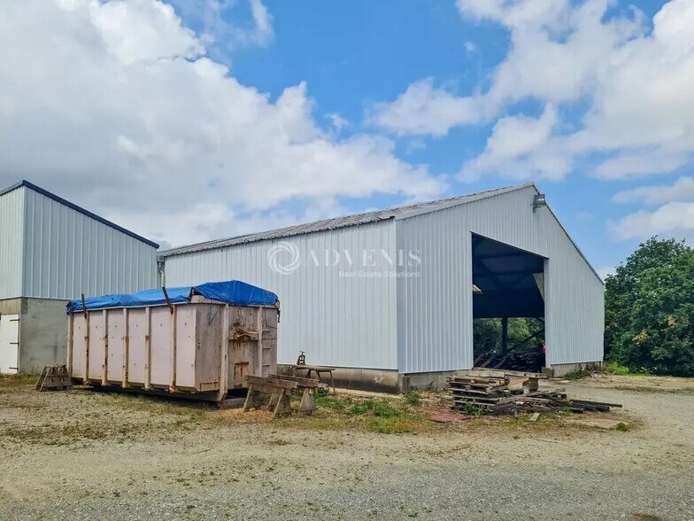 Local d’activités dans Kerfourn à louer - Photo de l’immeuble – Image 1 sur 12