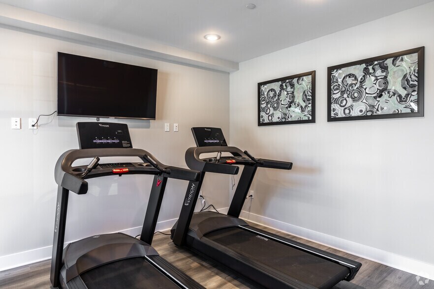 35 Violet Ave, Poughkeepsie, NY à louer - Photo intérieure – Image 2 sur 19