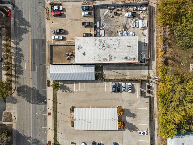 1319 Austin Ave, Waco, TX à louer - Aérien – Image 3 sur 6