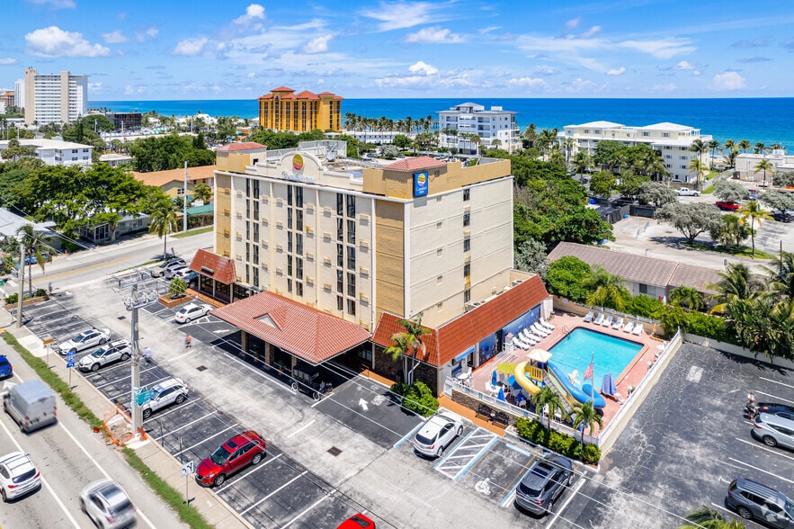 50 S Ocean Dr A1A, Deerfield Beach, FL à vendre - Aérien – Image 2 sur 18