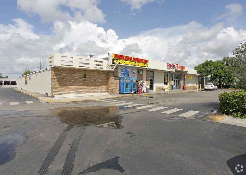 945-951 W Sunrise Blvd, Fort Lauderdale, FL à louer - Photo de l’immeuble – Image 2 sur 13