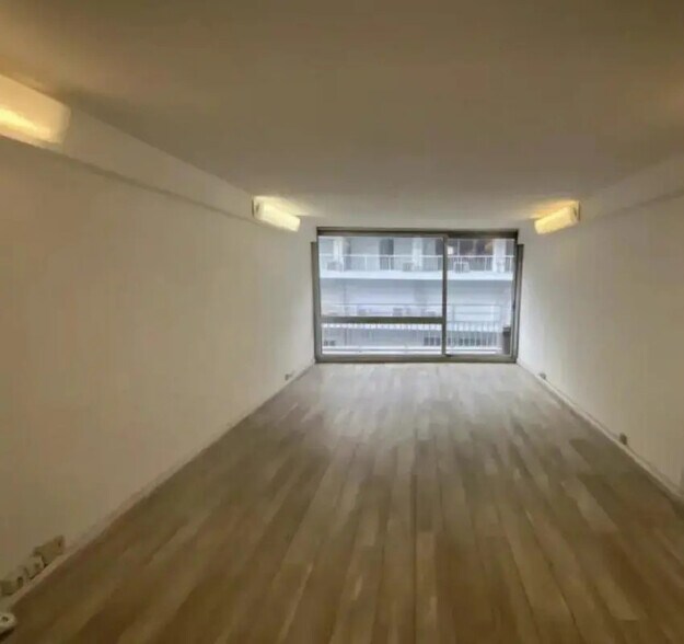 Bureau dans Nice à louer - Photo de l’immeuble – Image 2 sur 3
