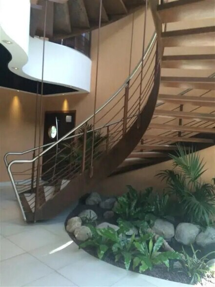 Bureau dans Labège à louer - Photo intérieure – Image 2 sur 5