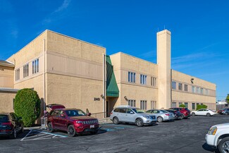 Plus de détails pour 240 N James St, Newport, DE - Bureau à louer