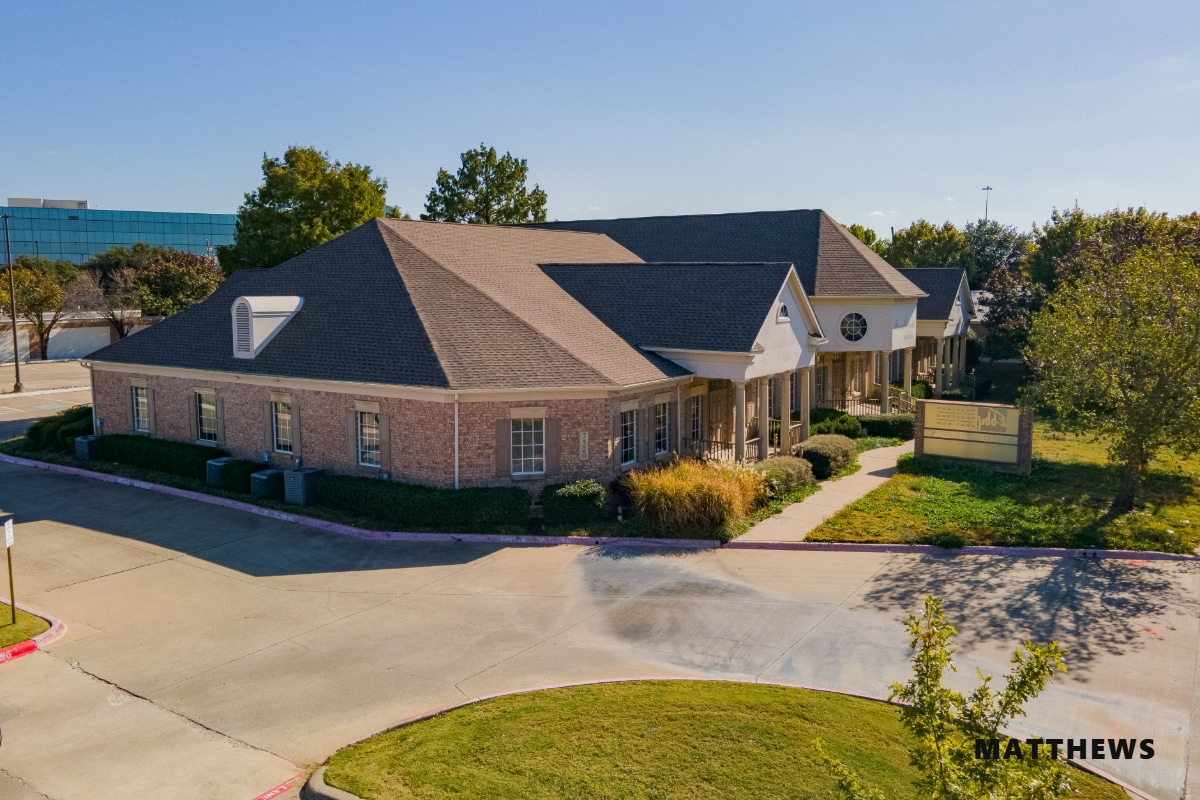 7520 N MacArthur Blvd, Irving, TX à vendre Photo principale– Image 1 sur 4