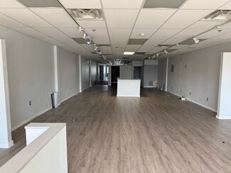 Plus de détails pour 109-133 N York Rd, Willow Grove, PA - Local commercial à louer