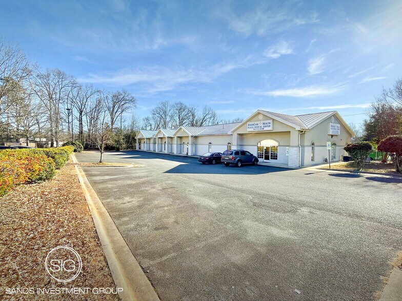 1805 Milton Rd, Charlotte, NC à louer - Photo principale – Image 1 sur 3
