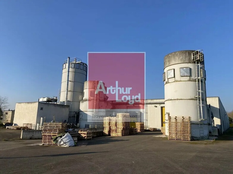 Industriel/Logistique dans Troyes à vendre - Photo de l’immeuble – Image 3 sur 12