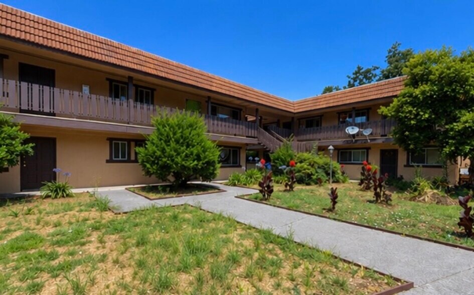 6015 Montecito Blvd, Santa Rosa, CA à vendre - Photo de l’immeuble – Image 2 sur 15
