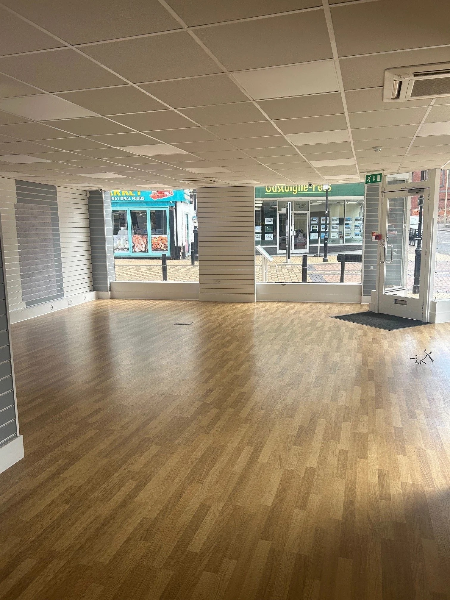 26 Winchester St, Basingstoke à louer Photo intérieure– Image 1 sur 6