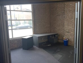 401-403 W Saint Charles Rd, Lombard, IL à louer Photo intérieure– Image 2 sur 8