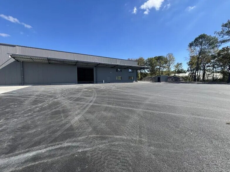 Bureau dans Le Haillan à louer - Photo de l’immeuble – Image 3 sur 9