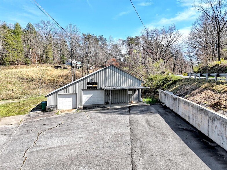 2125 Myers Chapel Rd, Hayesville, NC à vendre - Photo principale – Image 2 sur 23