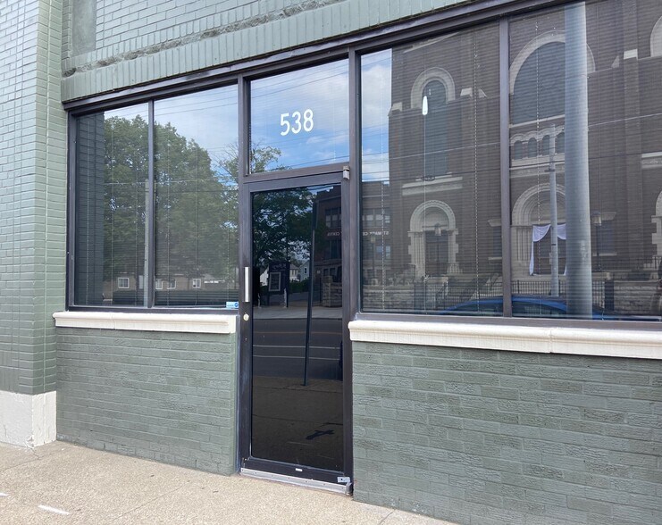 534-536 Xenia Ave, Dayton, OH à louer - Photo de l’immeuble – Image 3 sur 4